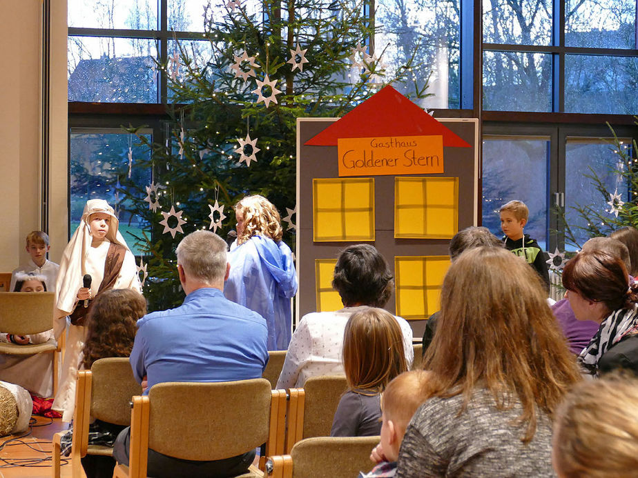 Kinderchristmette mit Krippenspiel (Foto: Karl-Franz Thiede)